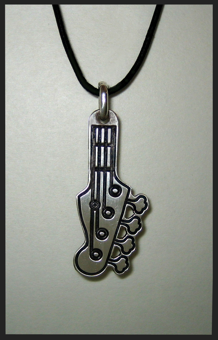 fender bass headstock pendant10.jpg